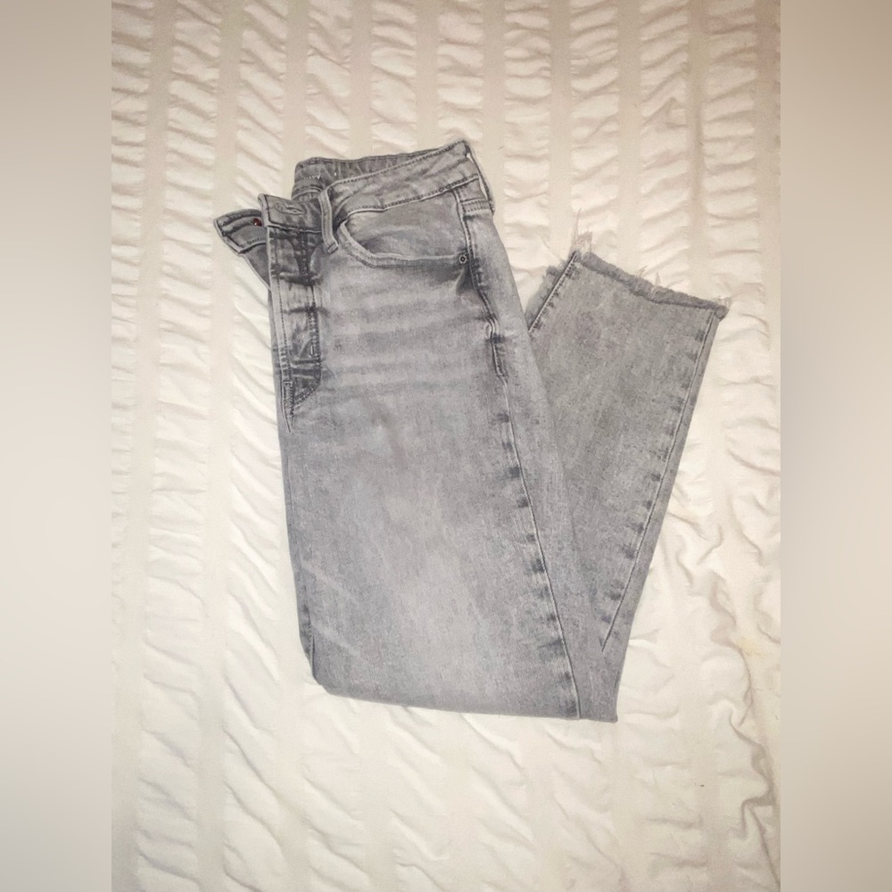 Old Navy Grey Straight Jeans Size 8 Petite